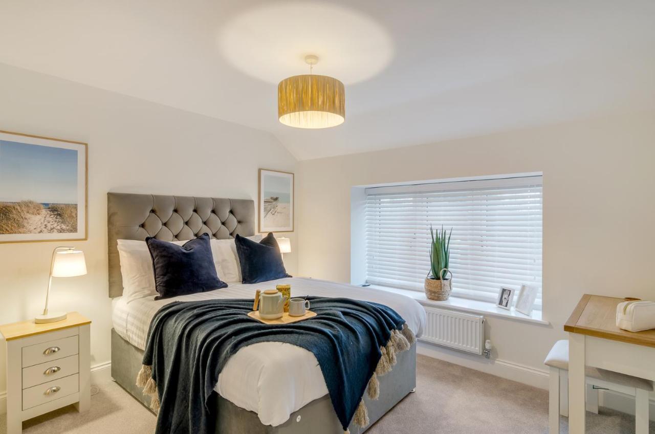 Spacious 6-Bed Home, Near The Norfolk Broads Clippesby Esterno foto