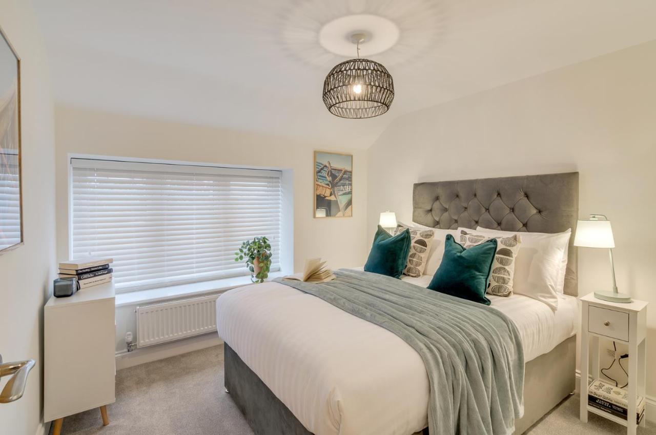 Spacious 6-Bed Home, Near The Norfolk Broads Clippesby Esterno foto