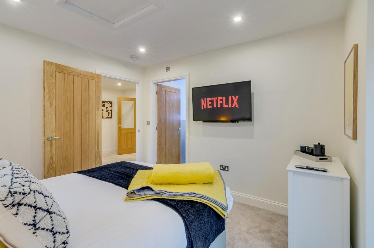 Spacious 6-Bed Home, Near The Norfolk Broads Clippesby Esterno foto